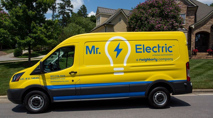 Commercial Electrician in Arlington